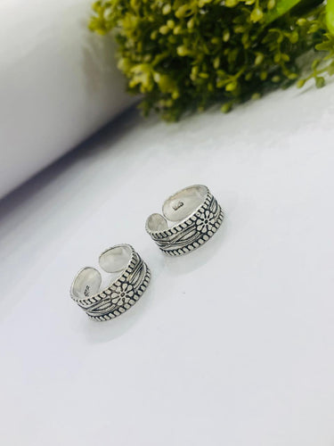 925 Silver Petal Toe Ring